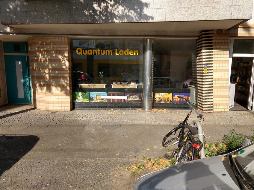 EM Quantum Laden